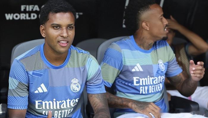 皇马亿元巨星惨遭阿隆索冷落，出场时间排全队第17，还不离队更待何时巴西超级神锋