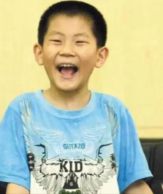 🌞“国家的一大损失！”2000年，山东有一神童，短短的2天便念完小学，10