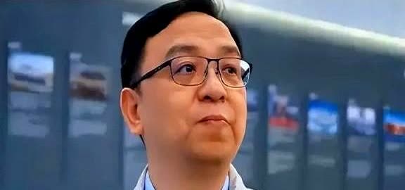一开始我以为比亚迪大降价是撑不住了，结果查了一下，才知道王传福没那么简单！