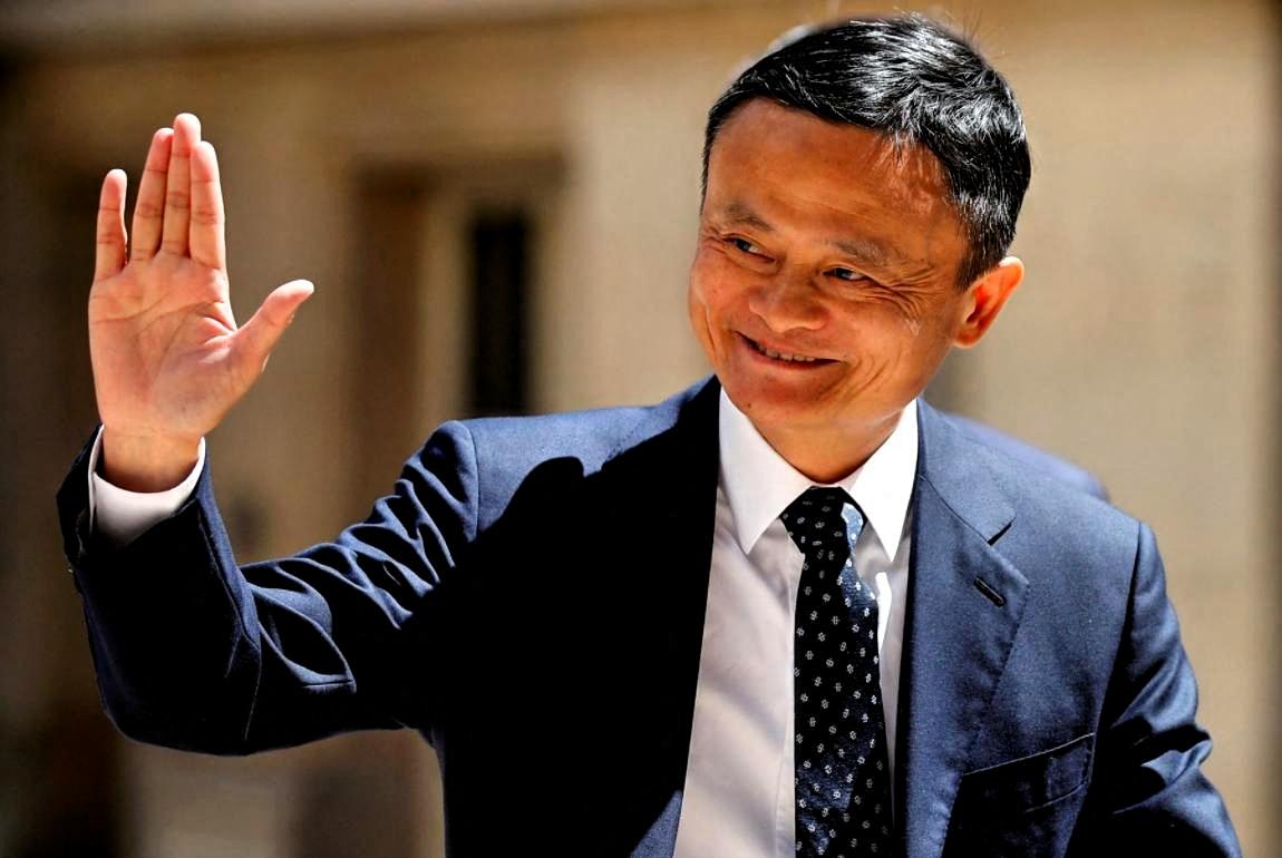 中国惊现“钓鱼式”商业模式！春秋航空卖白菜价机票，实则是“钓鱼执法”。进