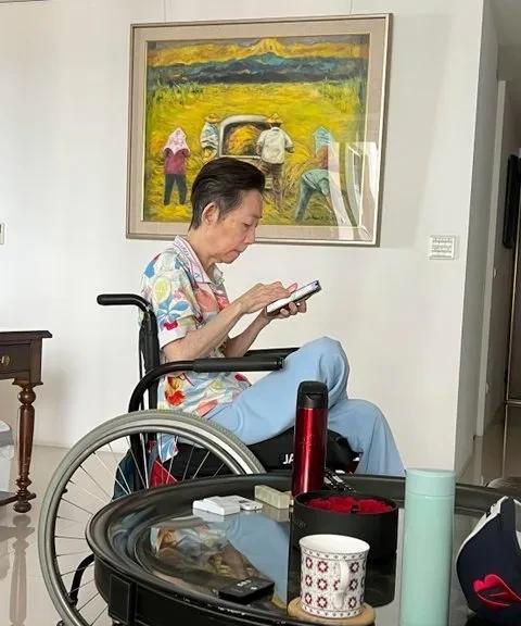 陈水扁妻子吴淑珍今天下午4时许在台南市家中昏倒，一度没有呼吸心跳。台南市消防局在