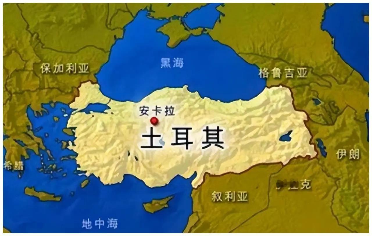 土耳其又准备抄055大驱了！土耳其命名为TF2000战舰，图纸都画出来了，吨位