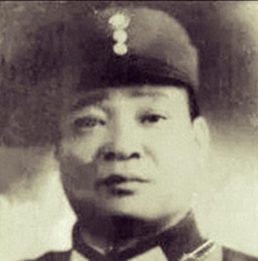 南京解放时吴化文功劳显著，为何建国之后却没有获得理想的军衔呢？1949年4月的