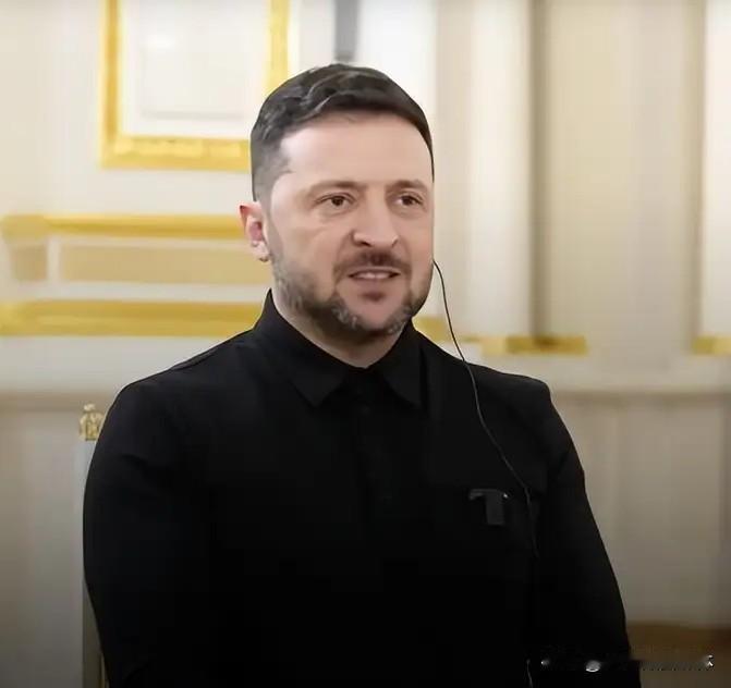 泽连斯基有点慌张了！11月9日，据英国《卫报》报道，泽连斯基接受该媒体独家采