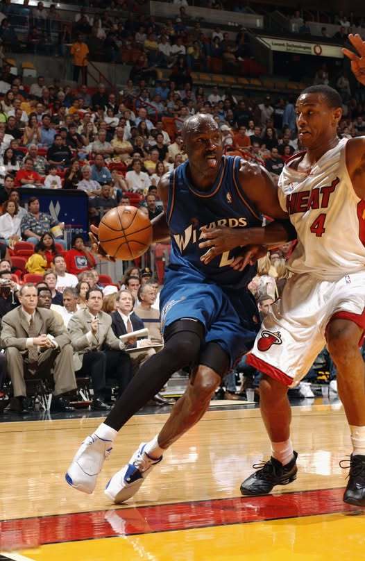 MichaelJordan2003黑丝配黑豹