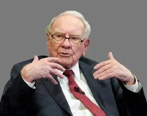 95岁巴菲特退休爆预言：“美日会更强大”！人们在猜“咋不提中国”时，没成想他关于