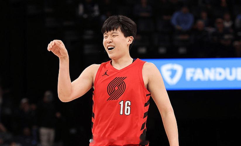 瀚森上场时，开拓者队的比赛收视率会显著提升。根据报道，有瀚森出战的比赛，收视率甚