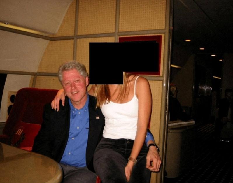 美国司法部于周五（19日）再度公开已故淫媒富豪爱泼斯坦的部分档案，档案中出现诸多