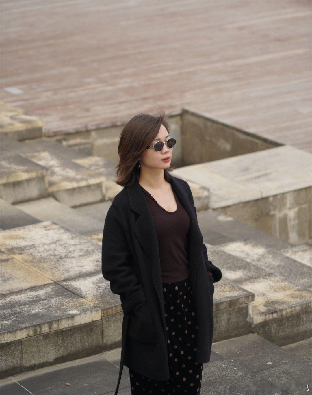 气质穿搭小姐姐