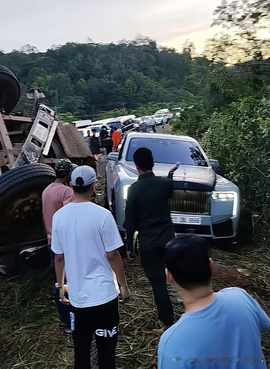 逮个正着正中下怀，柬埔寨与泰国开战已经波及大量的居民，冲突地区双方居民开始撤退，
