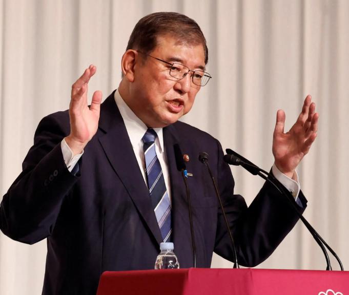 日本国内明显是急了！日媒表示，即便中日关系有敌意，但日本仍旧应该与中国进行对话！