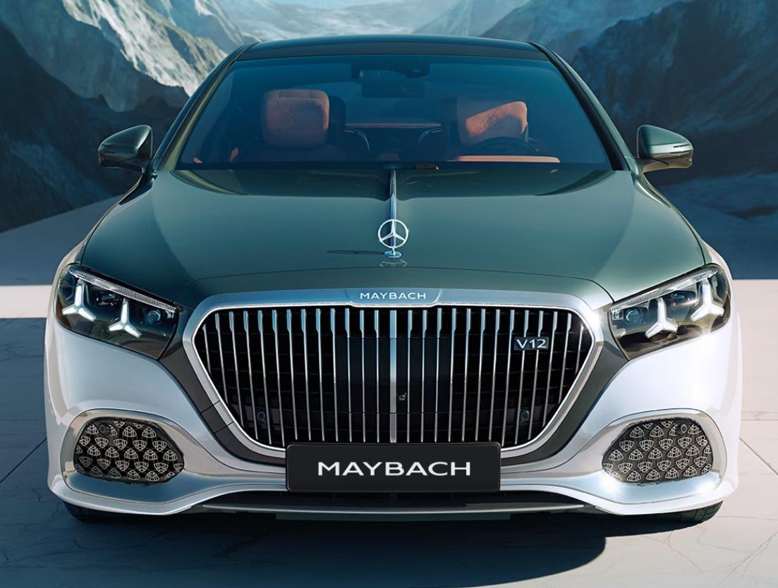 全新奔驰迈巴赫S级轿车迎来了全球首秀，气场拉满了，新车升级点不少，中国团队也是出