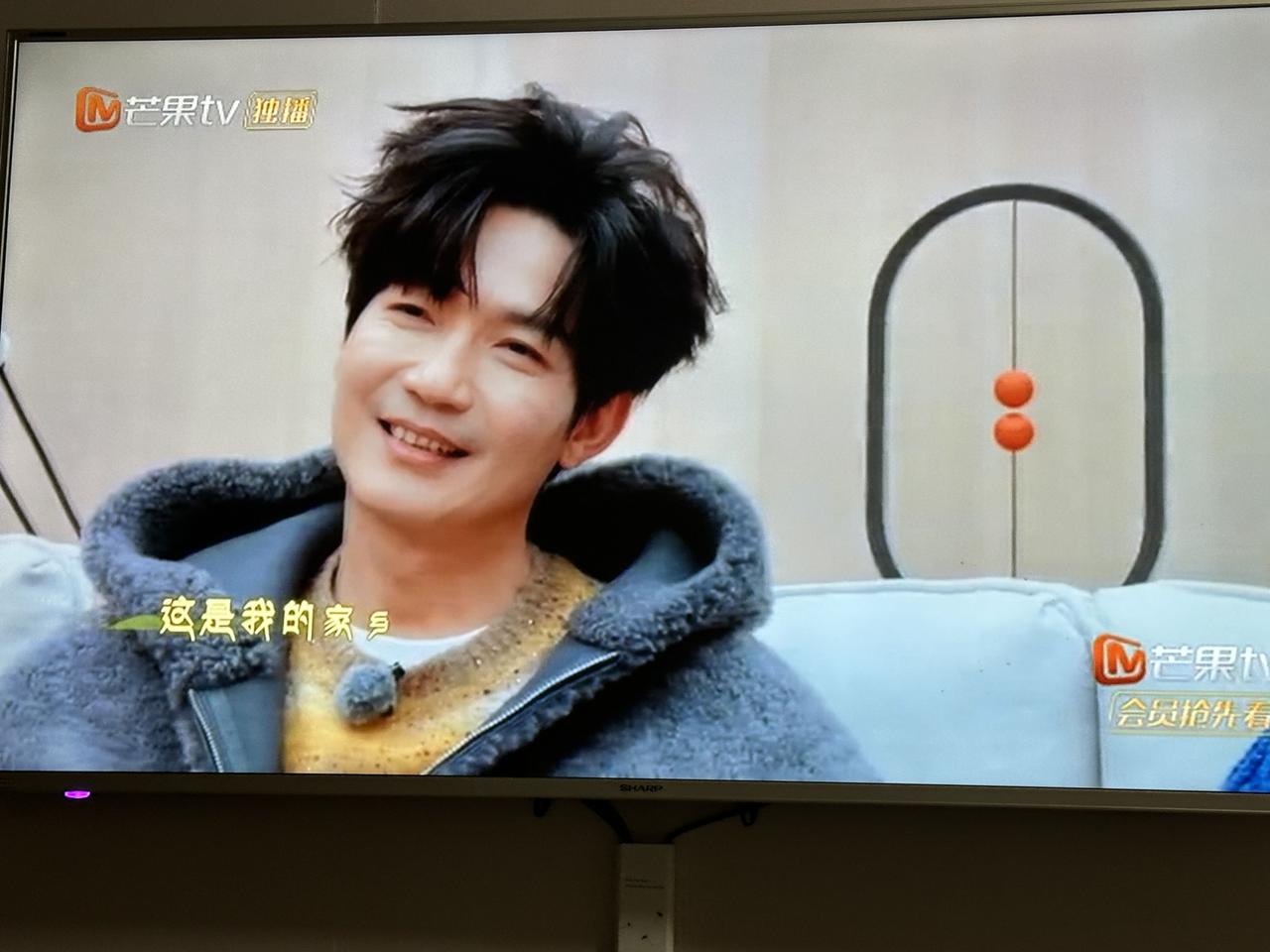 快乐老友记里哥9个里可以看出来，处于核心地位的还是楚生和郭彪。因为在节目上，郭