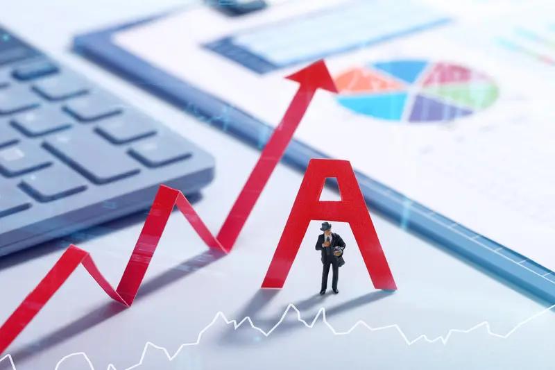 这几天被一个朋友的奇葩战绩刺激了。他0.86元抄底某只股票，买了3万股。昨天