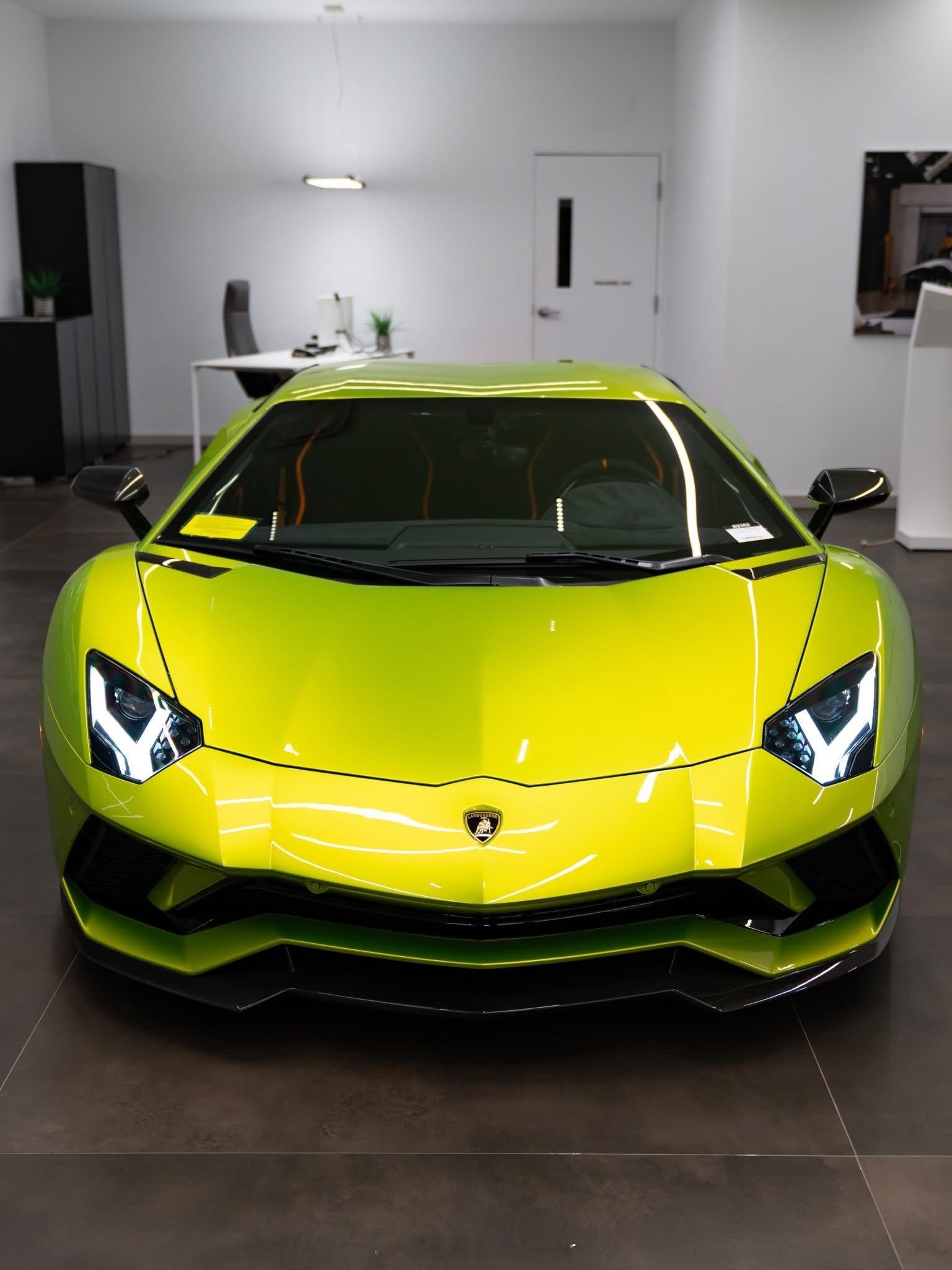 兰博基尼的设计永远不会过时2022年的上一代大牛LamborghiniAven