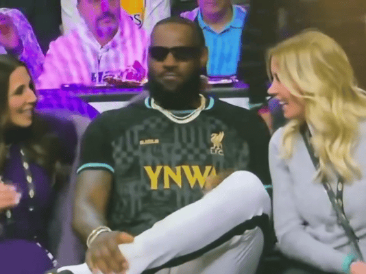 人走茶凉这句话，放在体育圈真是一点不假。8年前34岁的詹姆斯加盟湖人时，那可是珍