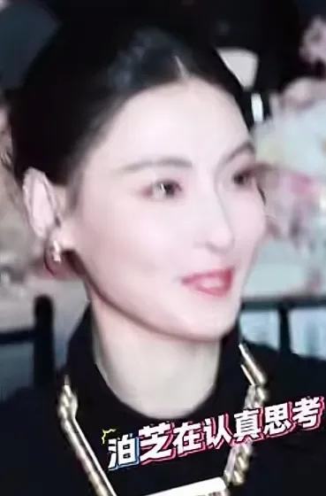 歌声里满是对真心的追念。谢霆锋唱给张柏芝的这些话，藏着未说尽的深情——不是比较谁