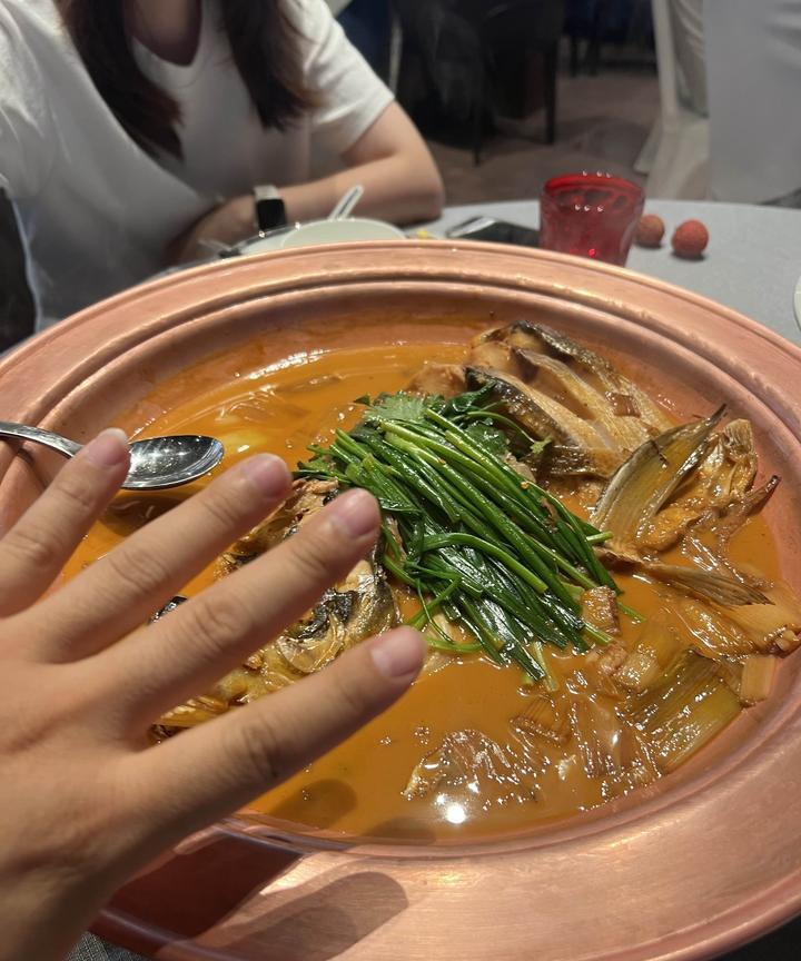 中午来一餐大的[呲牙笑]