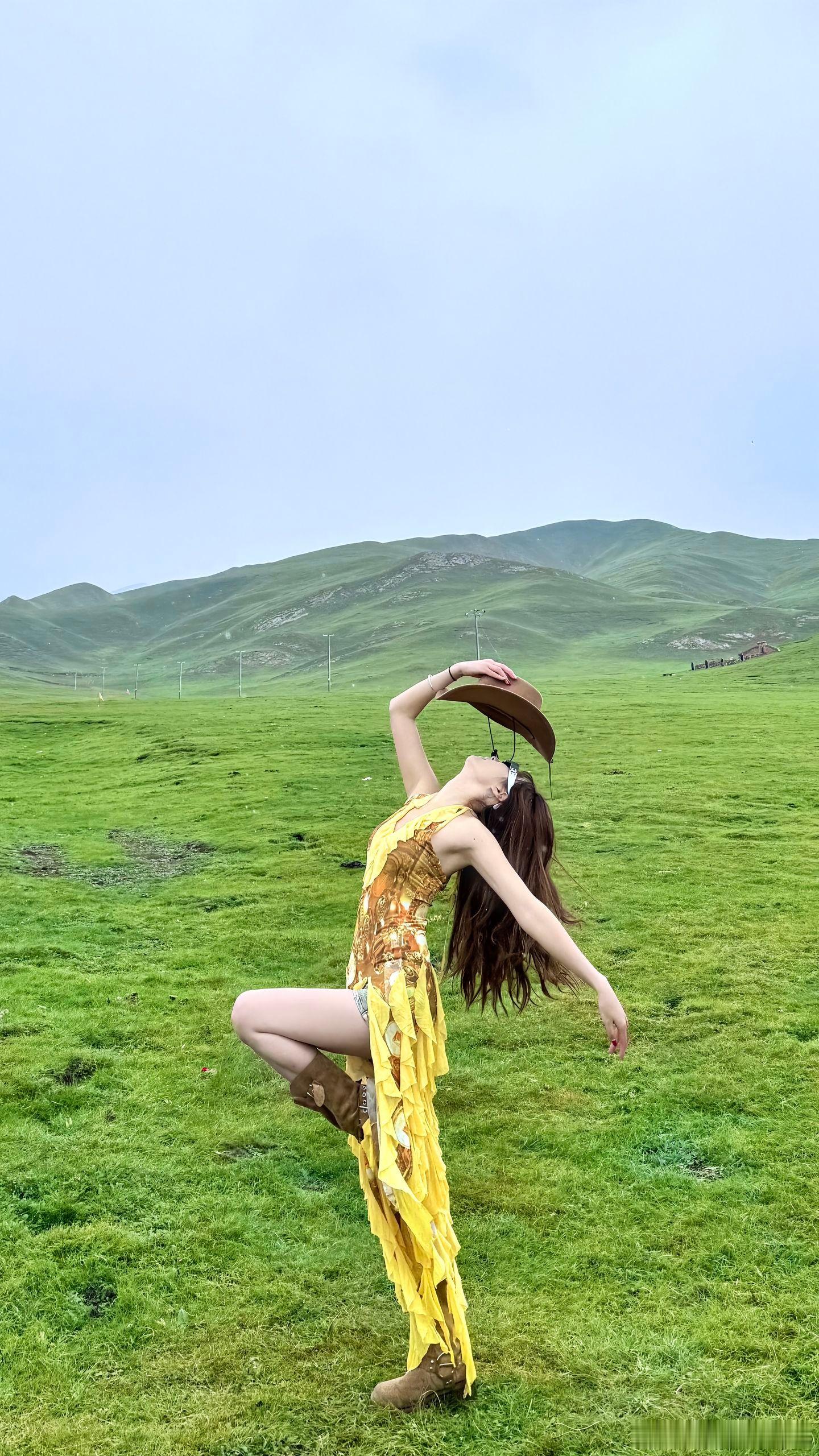 少女写真草原牛仔美女绘梦长廊