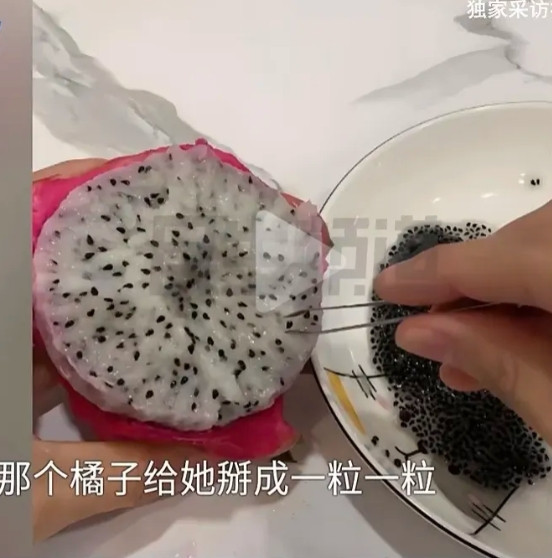 河南，26岁小伙订婚时，给女方彩礼，三金共计20万。举办婚礼时，又给女方上车礼下