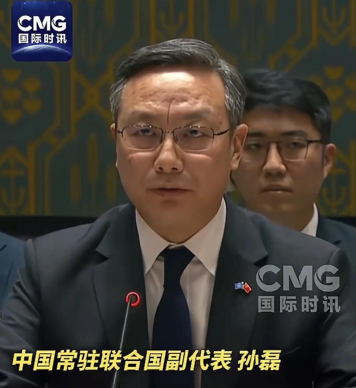 硬气霸气！孙代表眼神犀利，措辞犀利！第一，不再有任何客套，不再留一点面子。直言