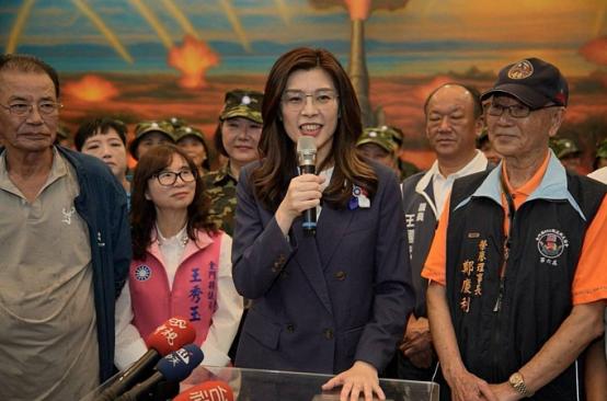 郑丽文想国民党执政“疯”到提“中华民国”？8月23日，国民党主席郑丽文在金门发表