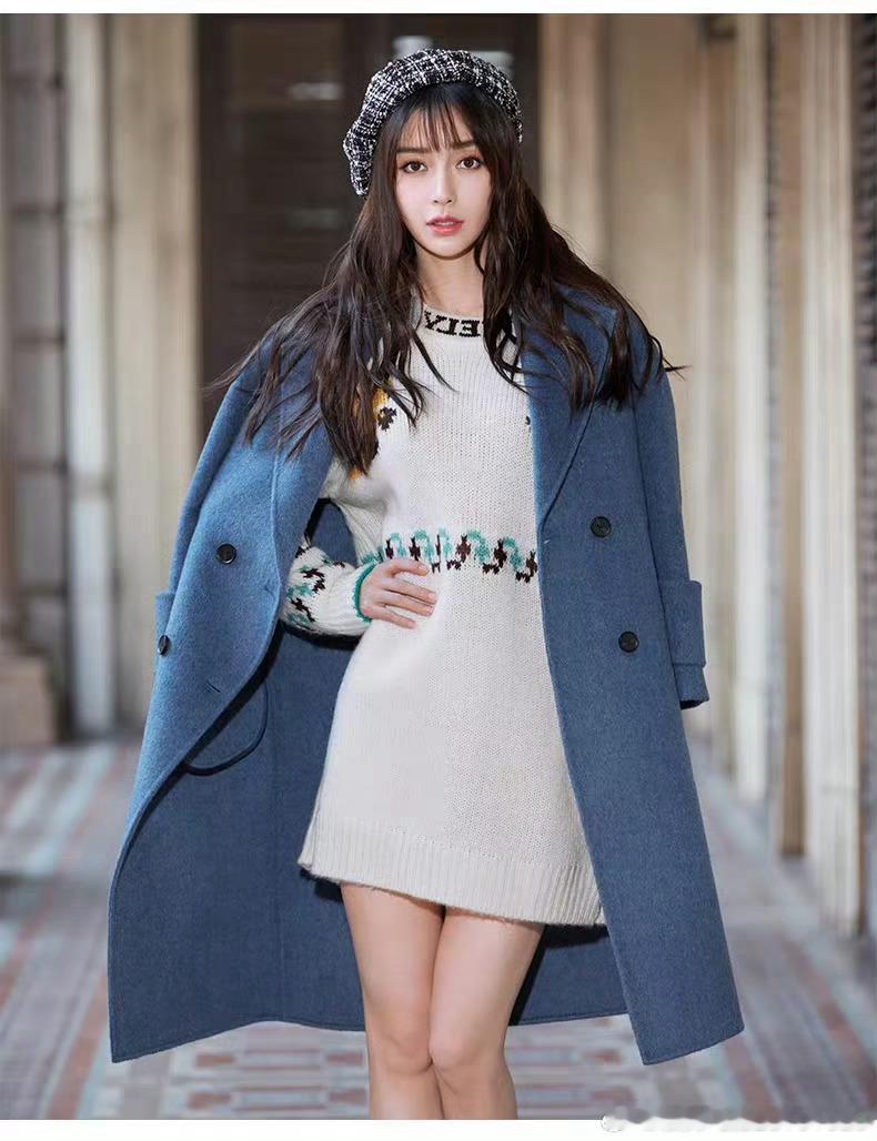 angelababyangelababy给大家隆重介绍一下，这是我的女朋友，今