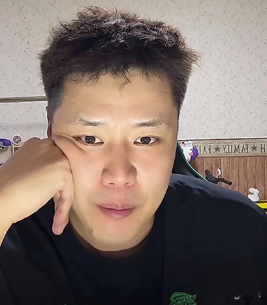 裁掉吧！贺天举谈亨特：“我现在最大的愿望。”“就是这亨特赶紧被裁掉吧。”