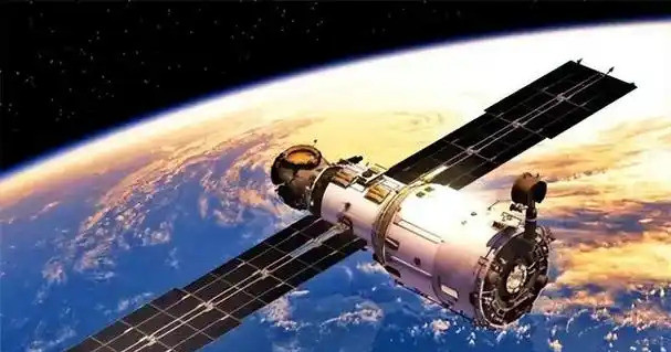 伊朗不信美国，改用北斗还禁星链伊朗为啥不信任美国技术？这