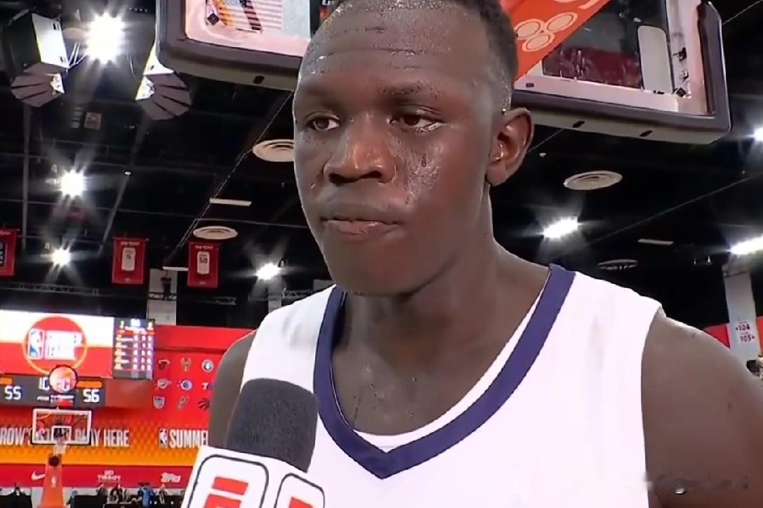 马鲁阿奇谈杨瀚森：“杨瀚森是我非常喜欢的球员，我们的关系很好。不过，到了场上