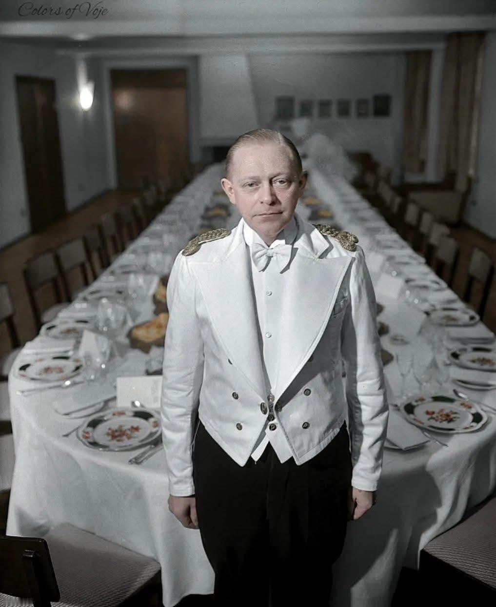 什么时候我们也能这样摆一桌，最好是春节时候，这够绅士够气派！[呲牙笑][呲牙笑][呲