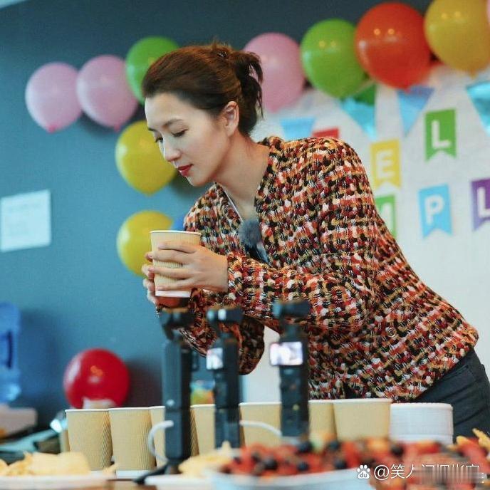 陈好这一身，能顶多少人一年工资