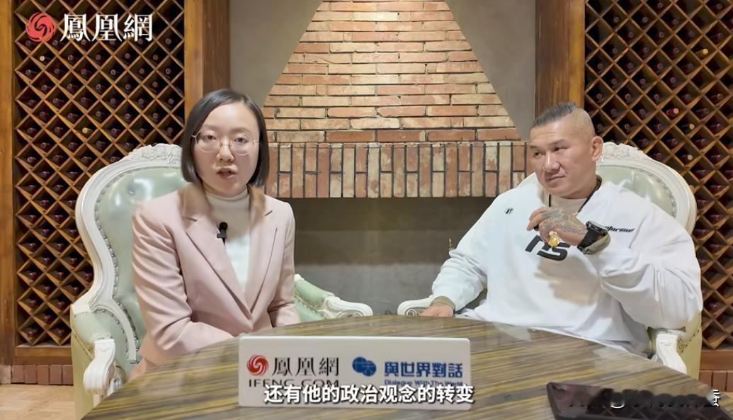 馆长接受采访谈被枪击后的转变，再看他现在的势头，就知道选择一条正确的路有多重要。