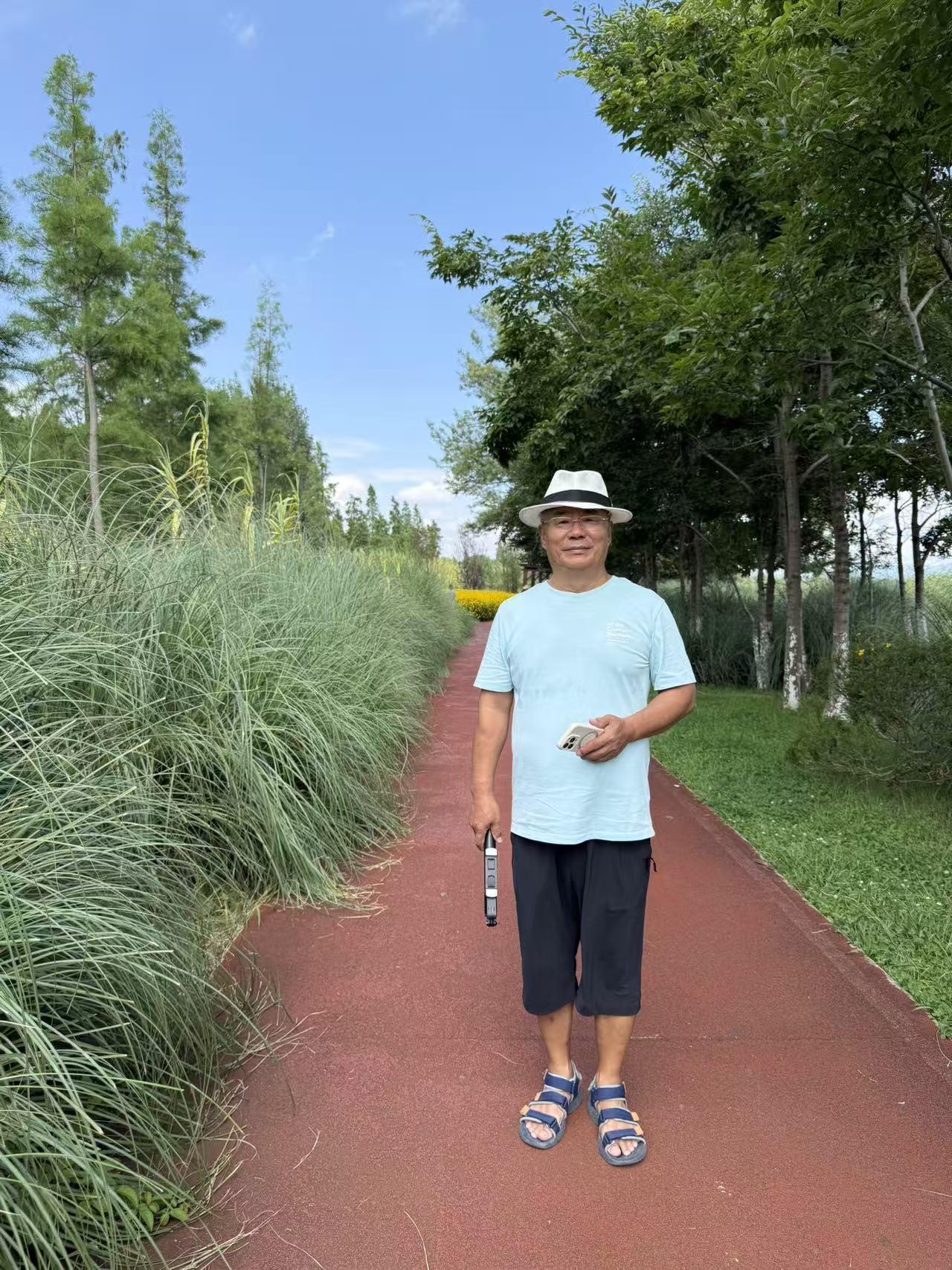 打卡宝丰湿地公园宝丰湿地公园位于昆明市官渡区滇池北岸，占地1600余亩，是CO