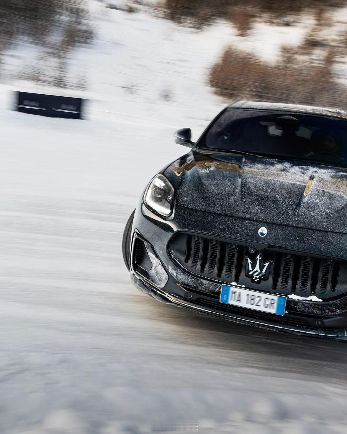 晨光破云处，万物正生长，今天也要追着光去闯！所谓生活，有所为，有所爱，有所期待。