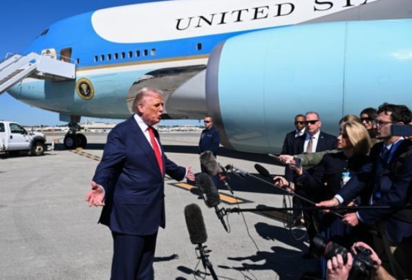 不敢耽误中方的时间，白宫2天拿出行动，特朗普明白中美合则两利。怕中国反悔，美国不