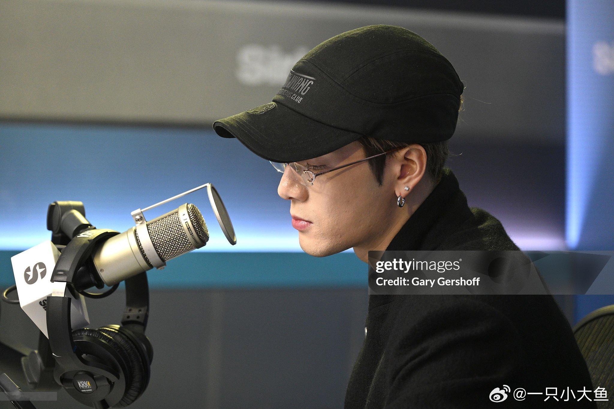 好绝的左侧脸我要帅晕过去了🧎🏻♀️🧎🏻♀️🧎🏻♀️王嘉尔