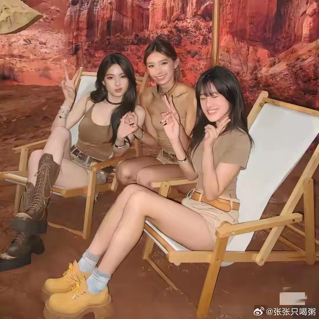 女神贾静雯的女儿这么大了，不得不说孩子遗传了妈妈的好基因。