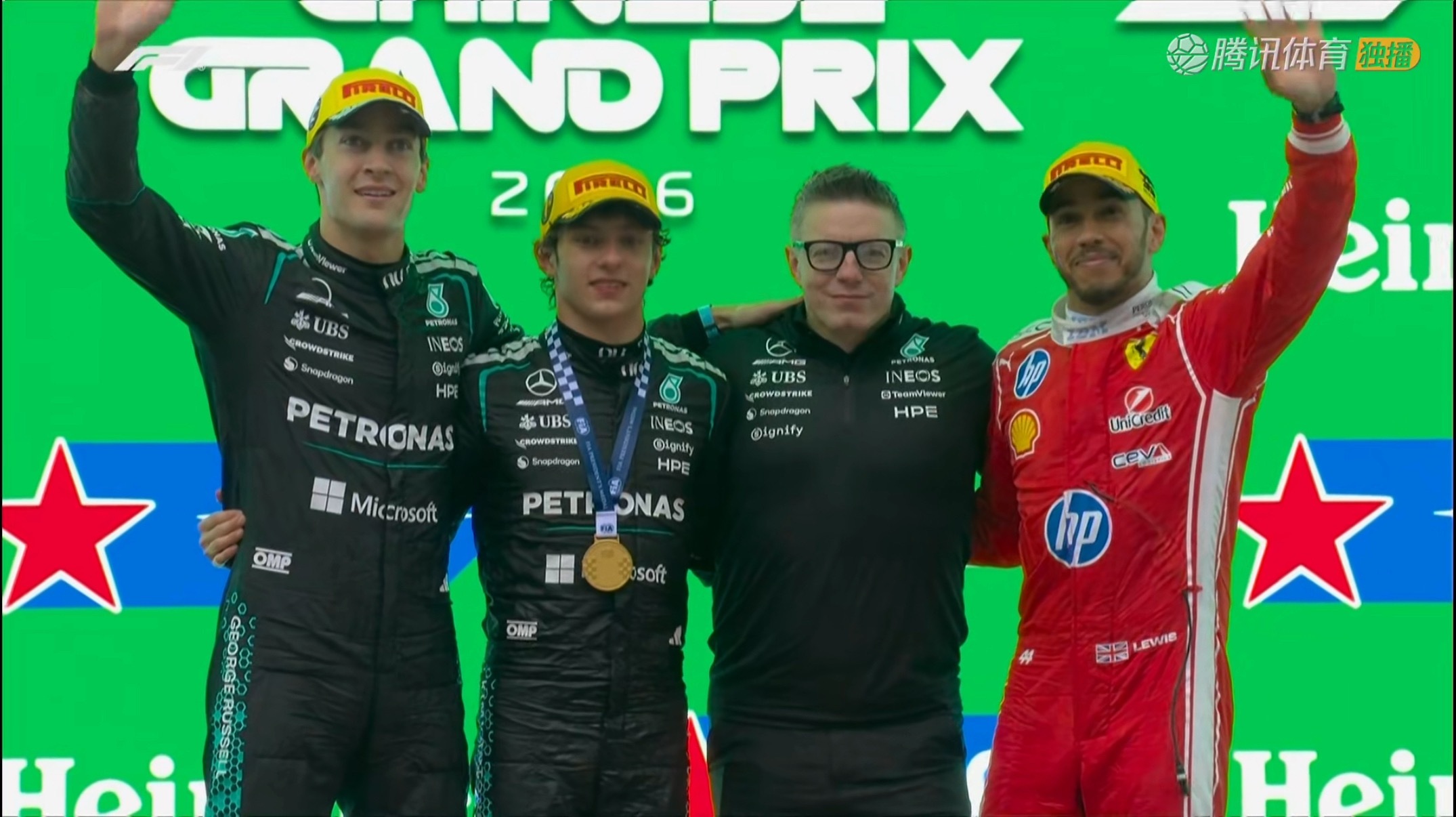 恭喜老汉400多天后再次站上领奖台，法拉利第一个领奖台真的等太久了……F1
