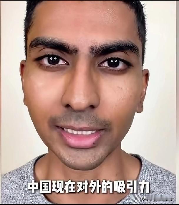 这个印度小哥出来给中国人道歉啦！中国对印度本来就不免签，但为啥还有不少印度