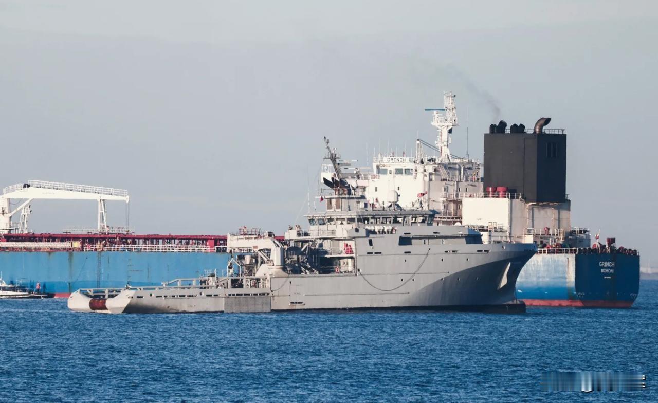 【“不得不修改规则”：法国再度未能扣押俄罗斯油轮】法国被迫释放了1月22日