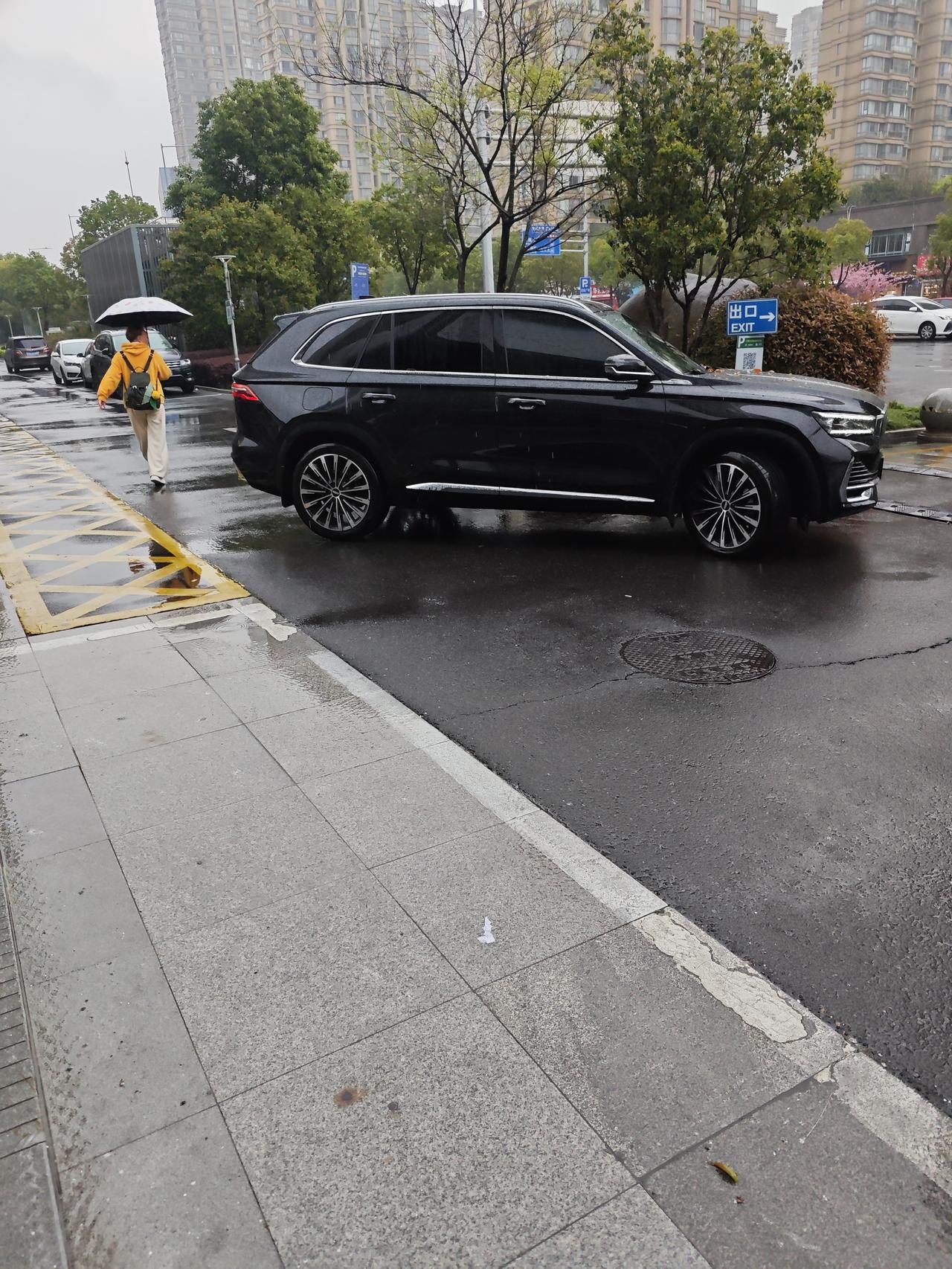 我的今日状态：😁轻松愉快我这里的天气：🌧下雨常州一行让我倍感亲切，小妹