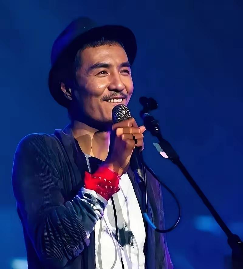 他爸是航天领域的老院士，他妈是搞计算机的专家，可养出的儿子却像个“乱码”——北大