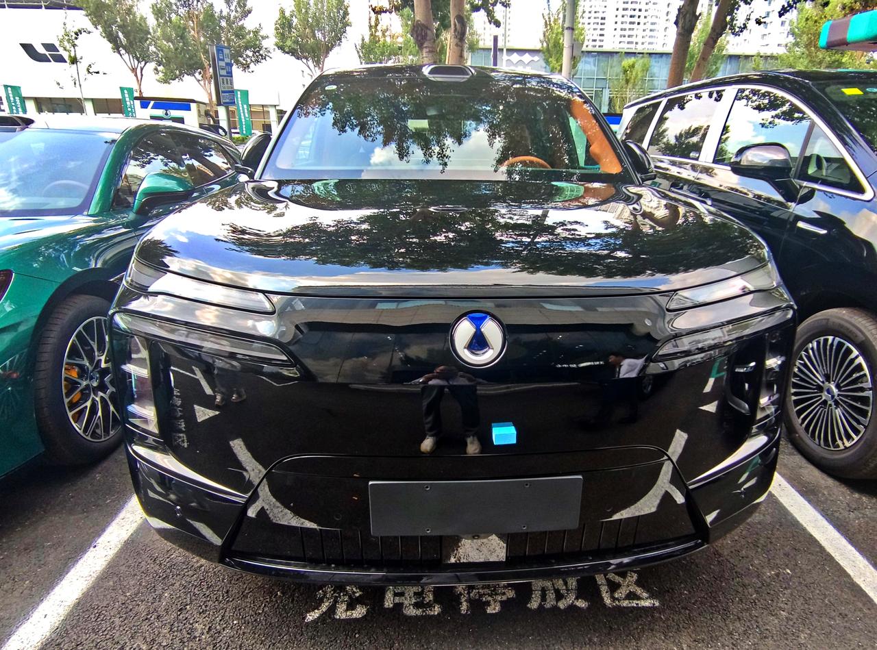 豪华家庭大六座《腾势N8L》2026年6月23日，腾势N8L惊艳上市，定