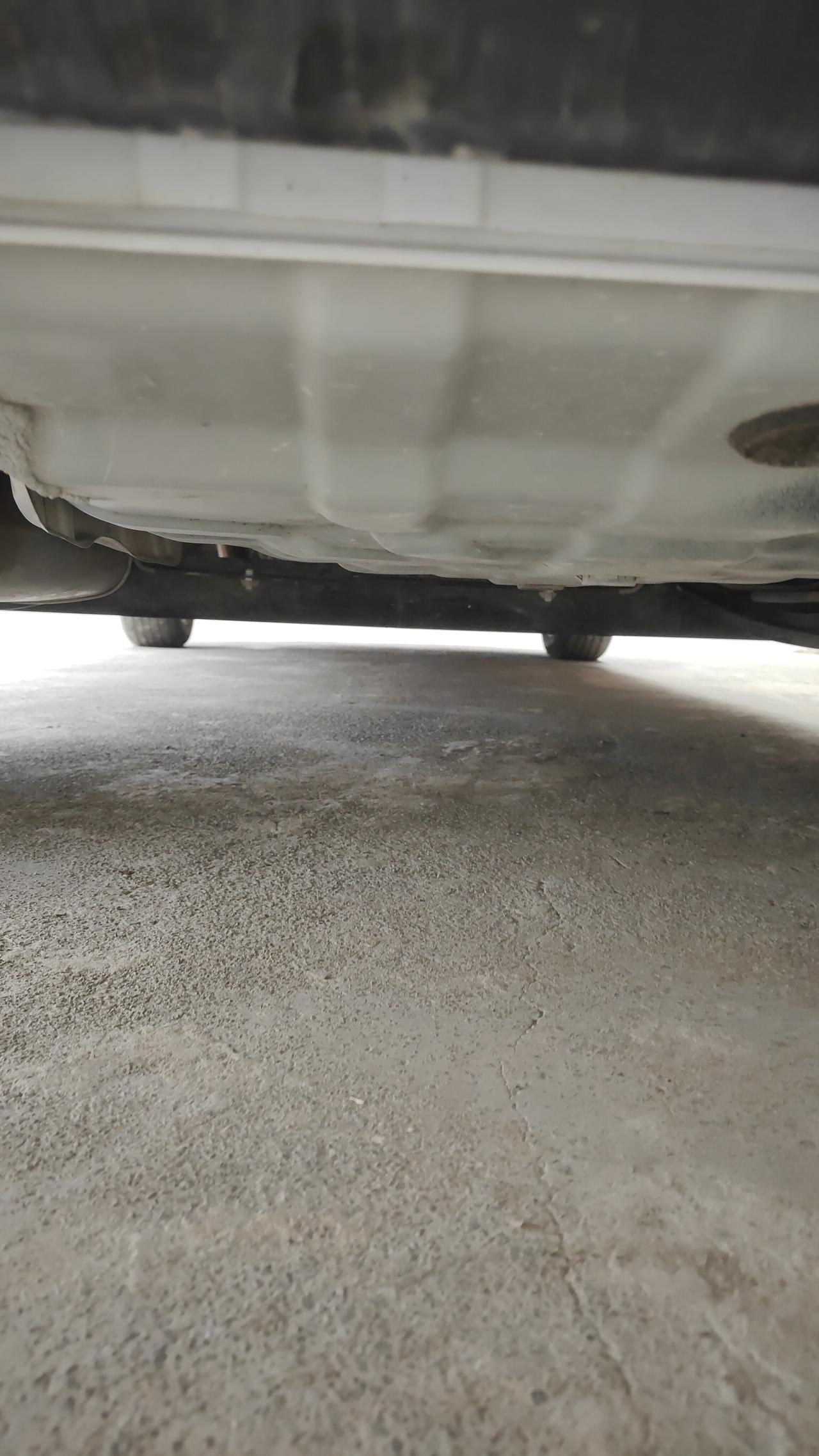 轩逸经典备胎槽没有喷防腐防锈喷涂为什么不生锈？