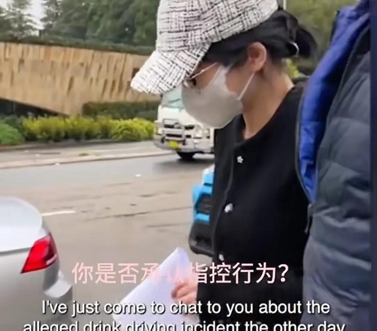 刚刷到了杨兰兰的视频，看来澳大利亚记者对她也很感兴趣，问了她很多尖锐的问题，