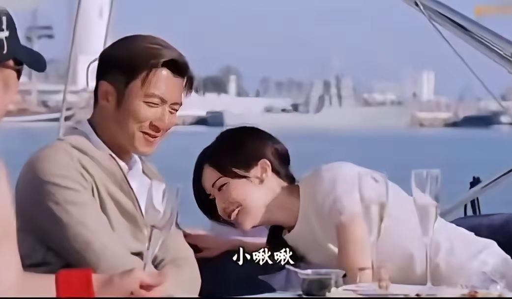 谢贤当众聊生子往事，一句话让谢霆锋当场窘迫，全程脸红无地自容老牌港圈综艺留