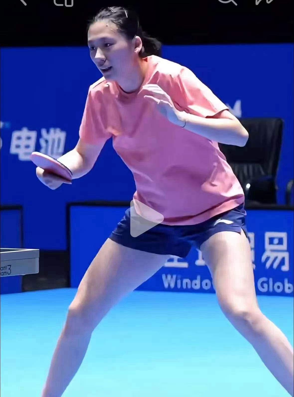 陈熠没有想到:输给削球手韩莹后，首轮比赛遇上削球手桥本帆乃香，女乒里自己签位最差