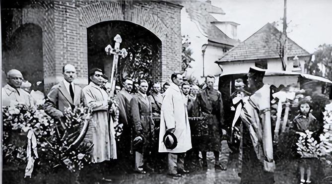 阅读之前，麻烦您点一个“关注”，既方便您进行讨论与分享，又能给您带来不一样的参与