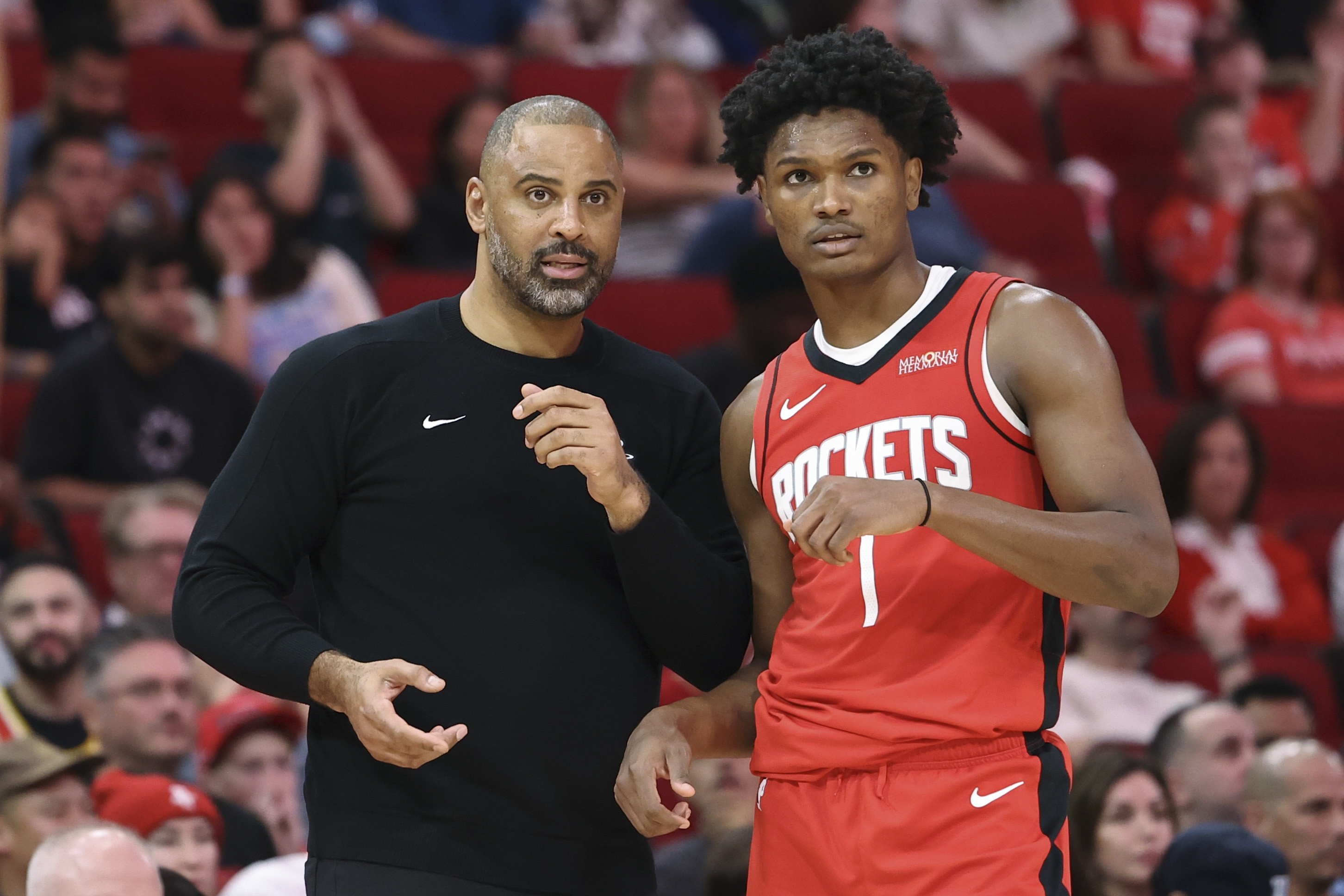 乌度卡：火箭5次失误创赛季新低 保护好球是制胜关键